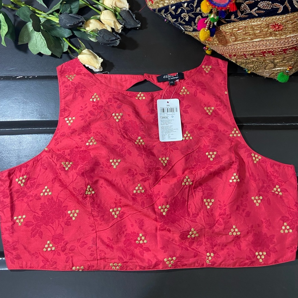 Melange Tops. Size - XXL - Picture 3 of 9
